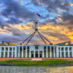 August in Canberra: Erkunde das kulturelle Herz Australiens während des Winters.