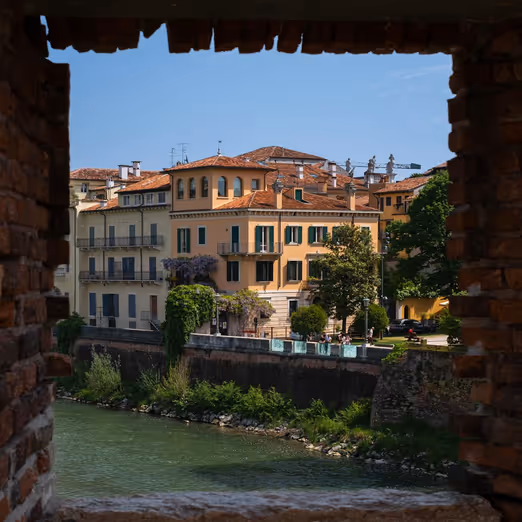 Herbstwalzer in Venedig: Bezaubernde Reise durch Kanäle und Gassen