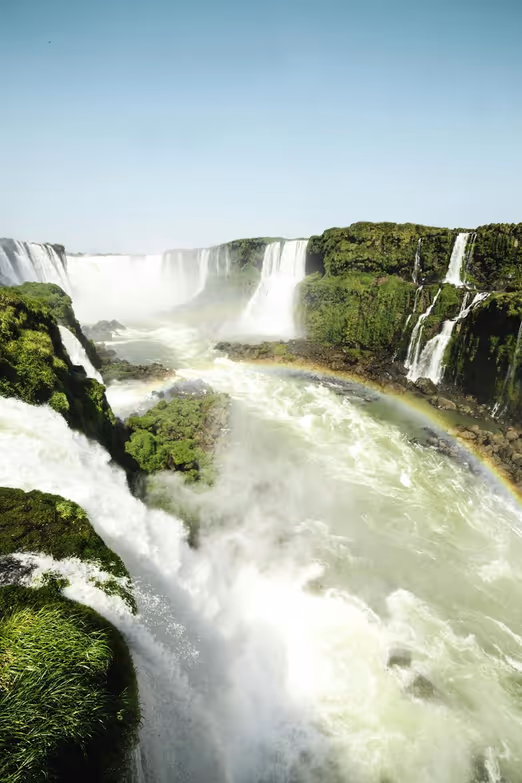 Die Sommer-Symphonie Niagaras: Die Schönheit jenseits der Fälle entdecken