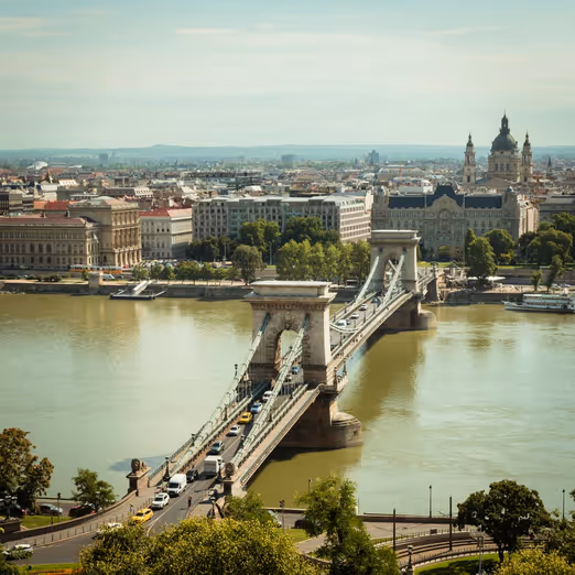 Budapest: Thermalbäder und Herbstblätter