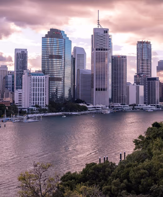 Januar in Brisbane: Erkunden Sie den Riverwalk, das Lone Pine Koala Sanctuary und genießen Sie das tropische Klima